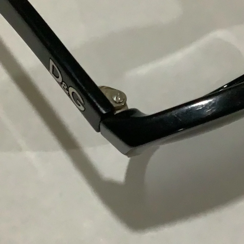 DOLCE & GABBANA Black Cat-Eye Style Sunglasses - Picture 3 of 8